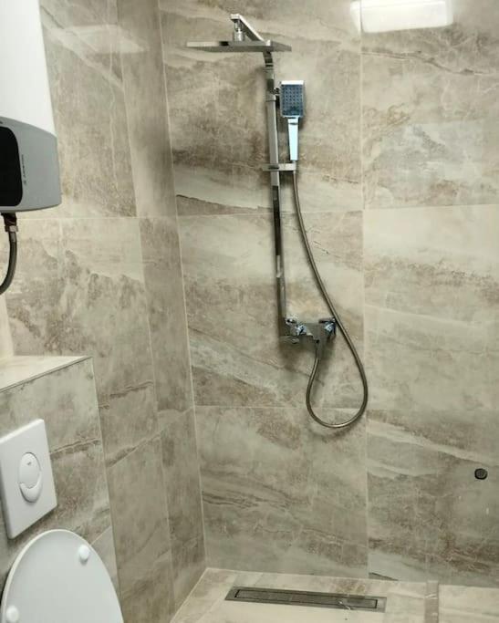 Zeid City Center Apartment Сараево Экстерьер фото