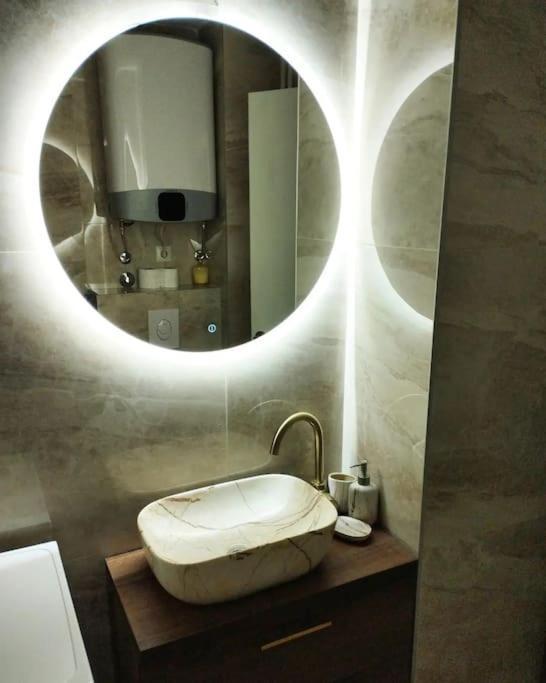 Zeid City Center Apartment Сараево Экстерьер фото